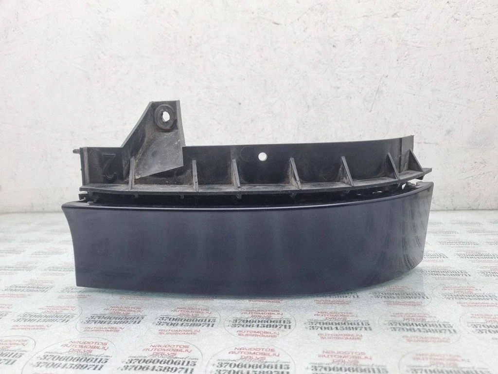 Aizmugurējā bufera turētājs 8L0807377E