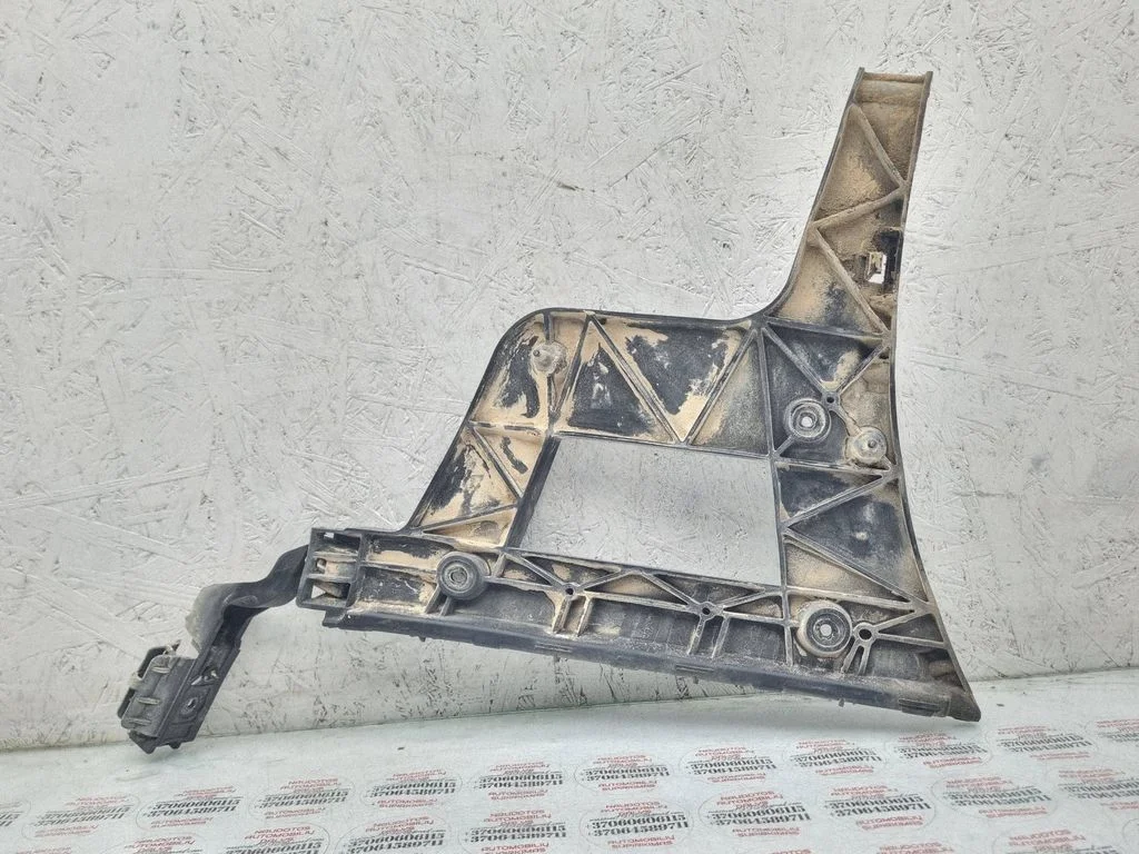 Tagumise kaitseraua kinnitusklamber – Audi A4 Allroad B8 (2008-2016)