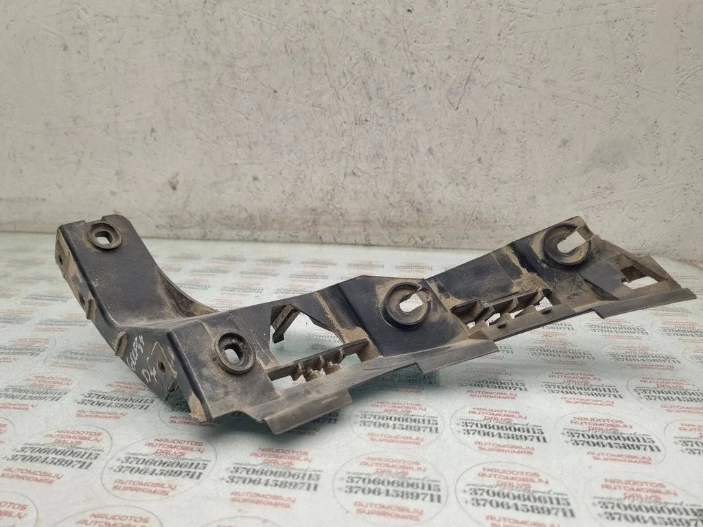 Rear bumper mounting bracket – Volkswagen Golf Plus (2005-2013)