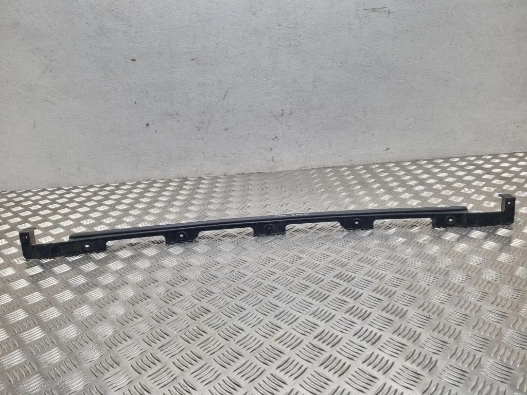 Rear bumper mounting bracket 5Z0807863B