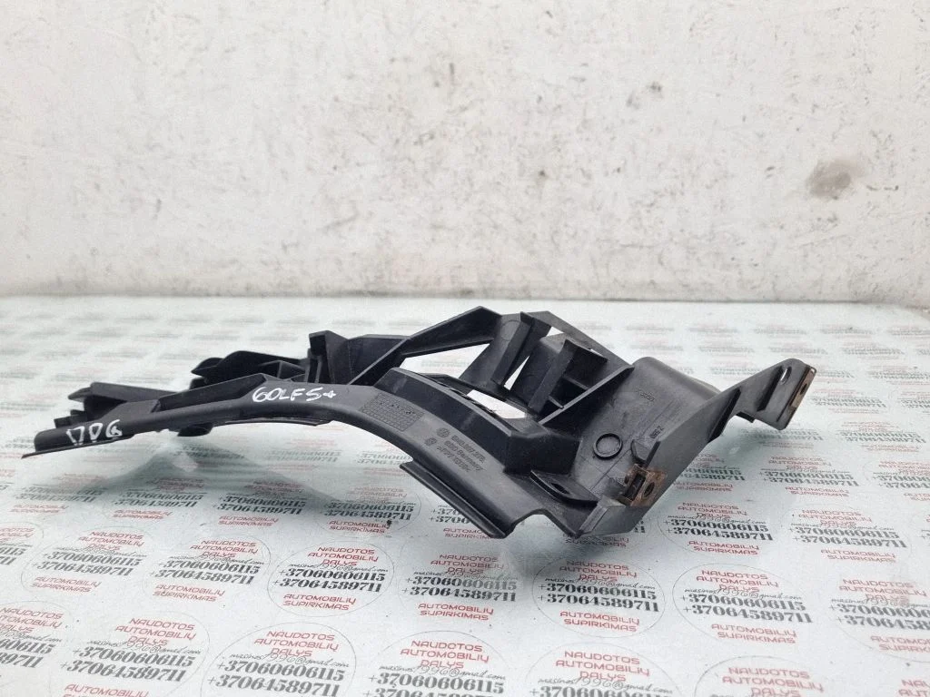 Rear bumper mounting bracket 5M0807376