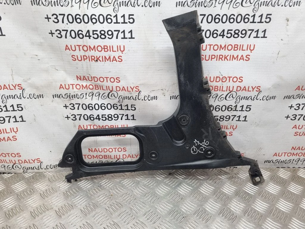 Tagumise kaitseraua kinnitusklamber – Audi Q7 4L (2005-2015)