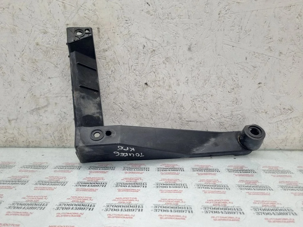 Rear bumper mounting bracket – Volkswagen Touareg I (2002-2010)