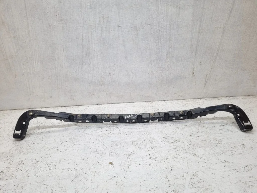 Rear bumper mounting bracket – Volkswagen Bora (1998-2005)