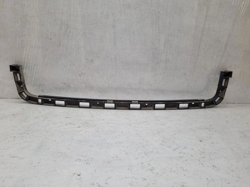 Rear bumper mounting bracket 1T0807863