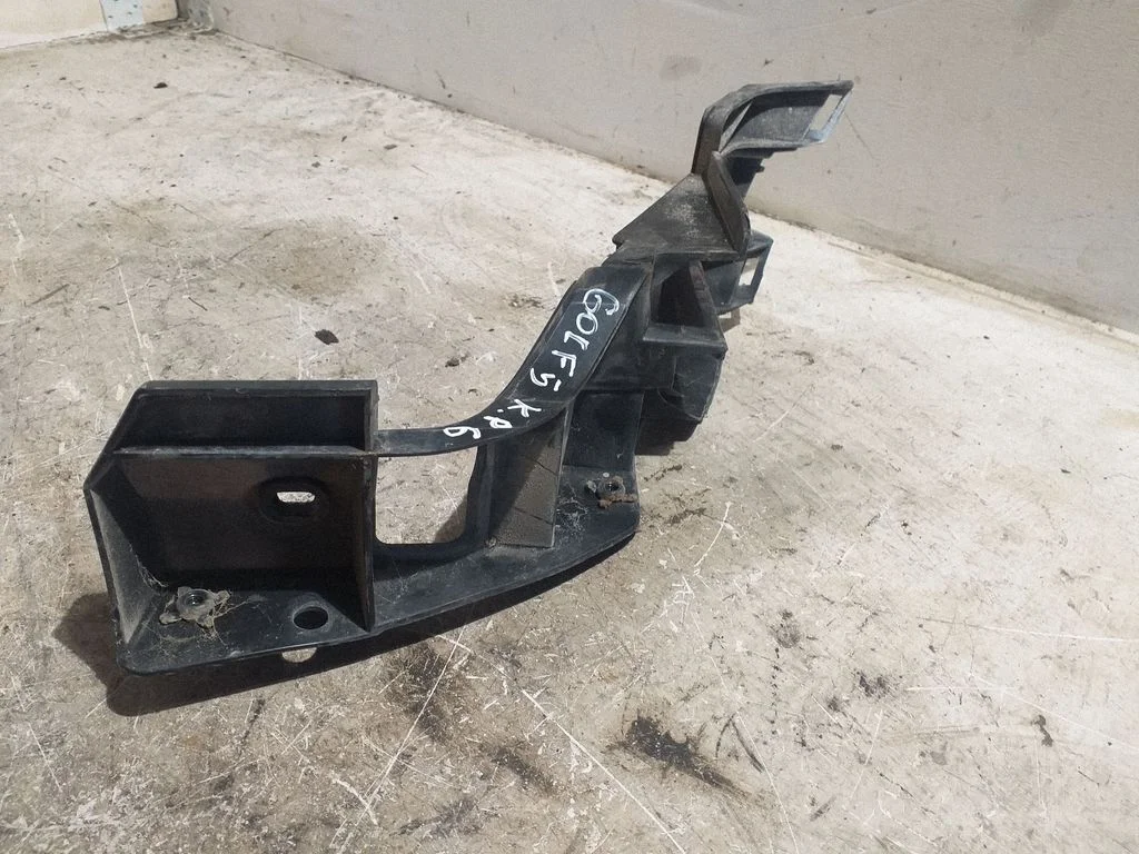 Rear bumper mounting bracket 1K6807393EZT