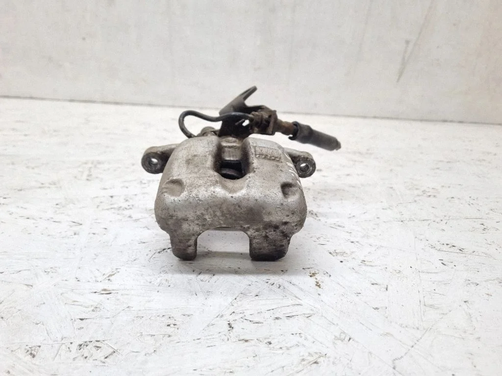 Rear brake caliper – rear left
