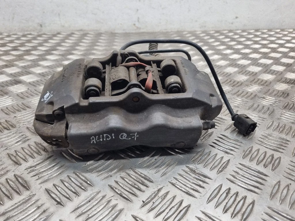 Tagumine pidurisadul – Audi Q7 4L (2005-2015)