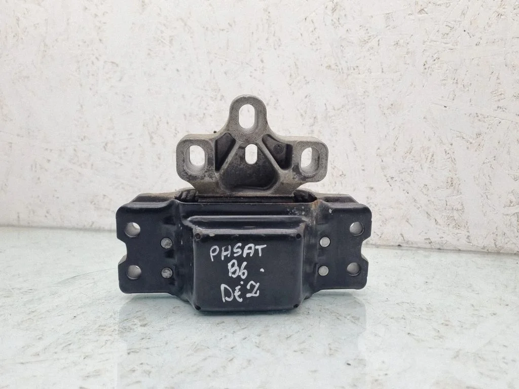 Gearbox mount – Volkswagen Passat B6 (2005-2010)