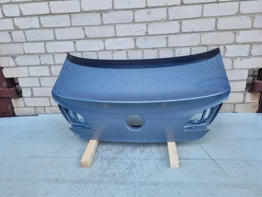 Tailgate/trunk/boot lid – rear