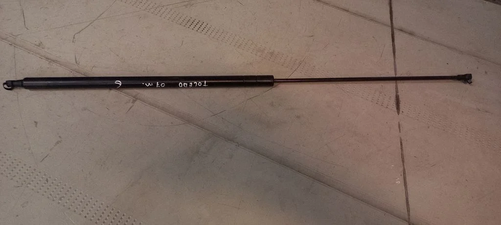 Tailgate/trunk strut/damper – rear