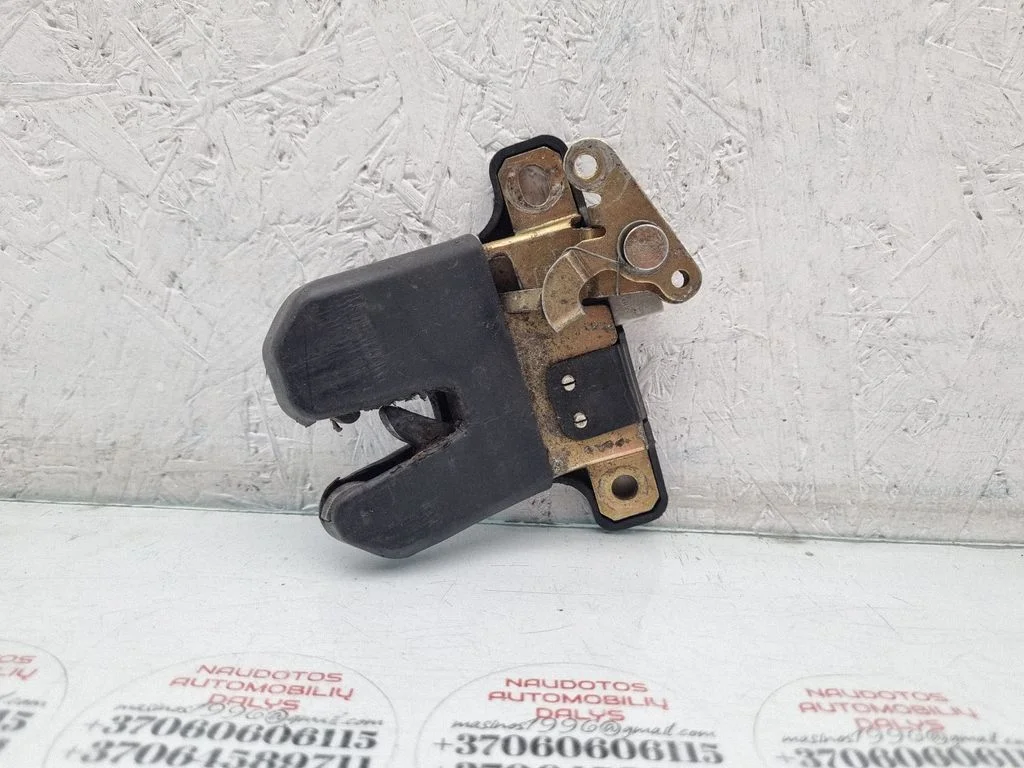 Tailgate/trunk/boot lock/catch/latch 3B5827505A