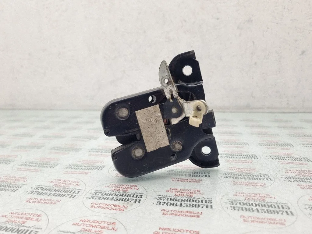 Tailgate/trunk/boot lock/catch/latch 4B9877505M