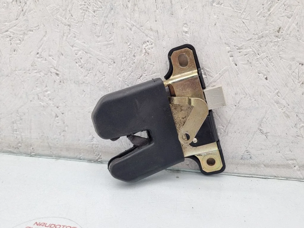 Tailgate/trunk/boot lock/catch/latch 8D5827505D