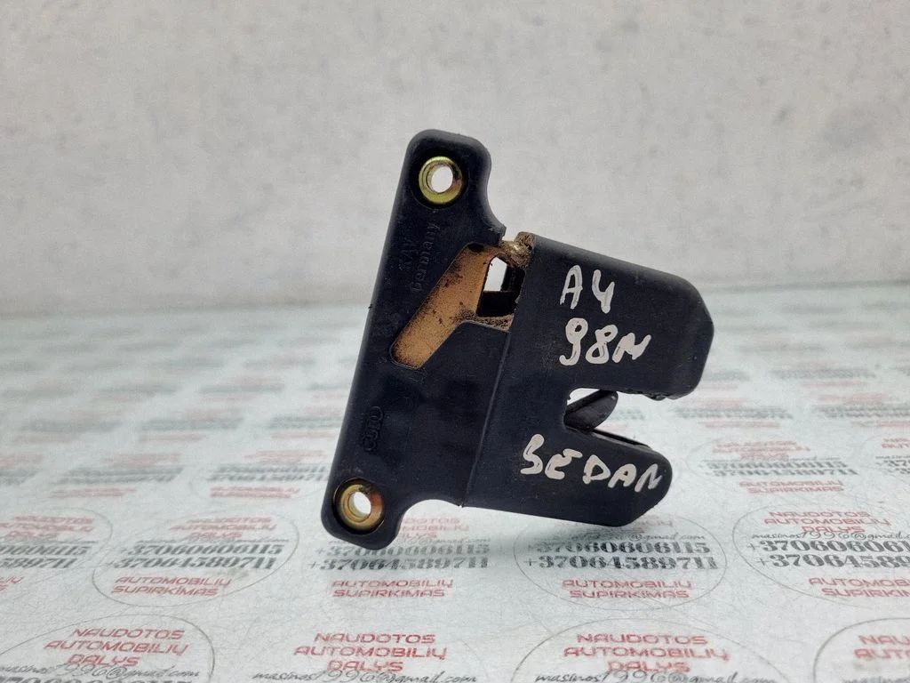 Tailgate/trunk/boot lock/catch/latch 8D5827505