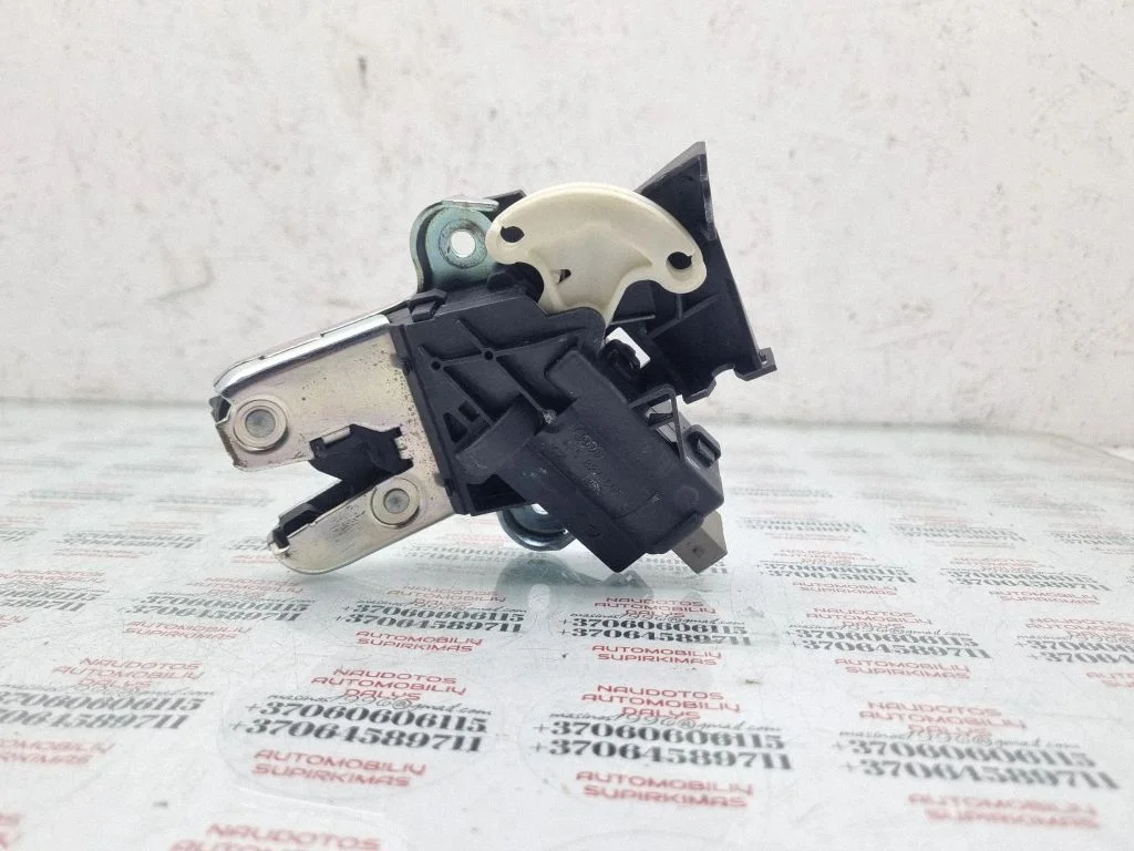 Tailgate/trunk/boot lock/catch/latch 4F5827505D