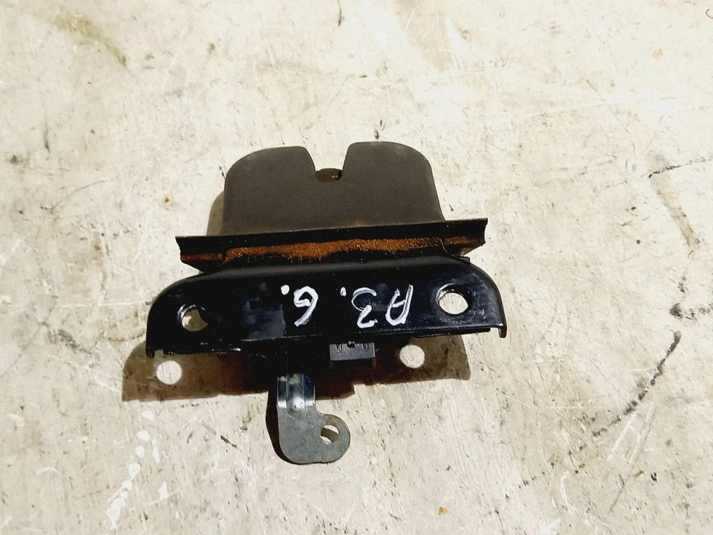 Tagaluugi lukk – Audi A3 S3 8L (1996-2003)