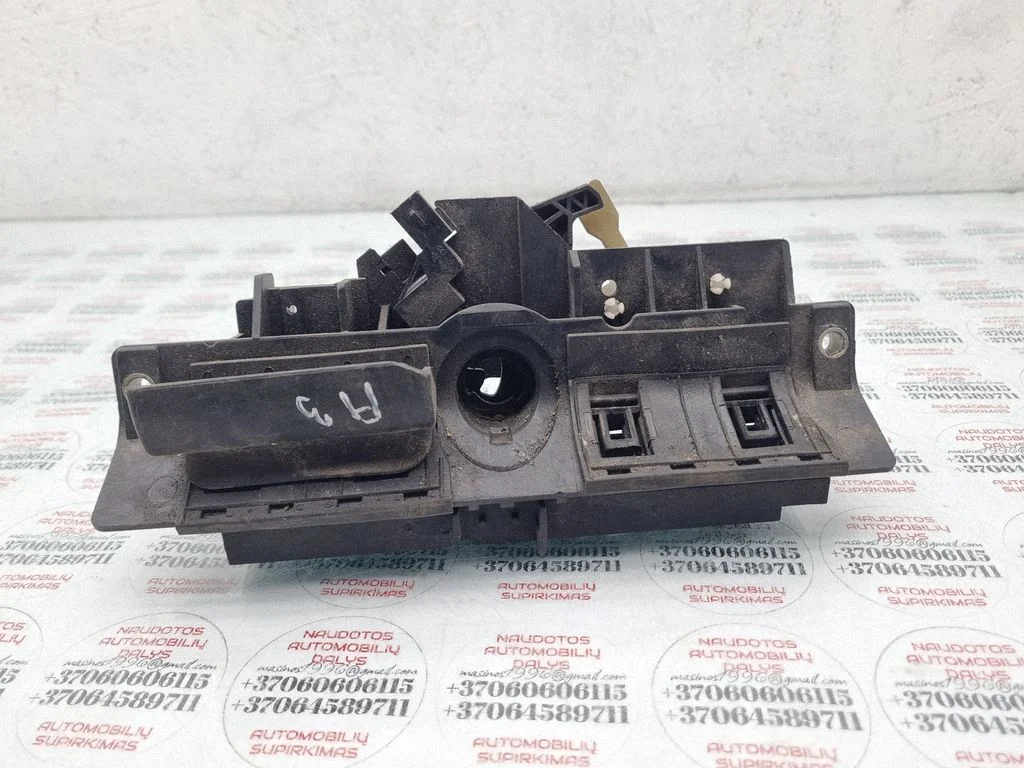Tailgate/trunk/boot exterior handle – Audi A3 S3 8L (1996-2003)