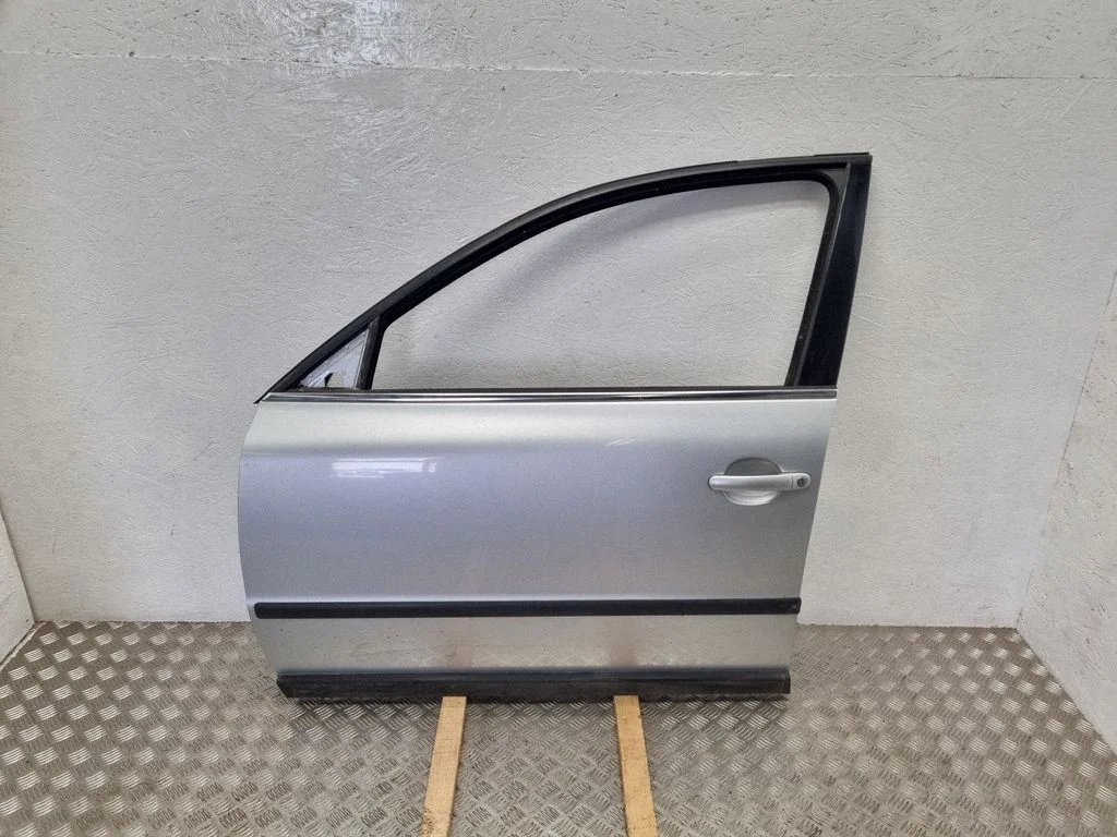 Front door – Volkswagen Passat B5 (1997-2000)