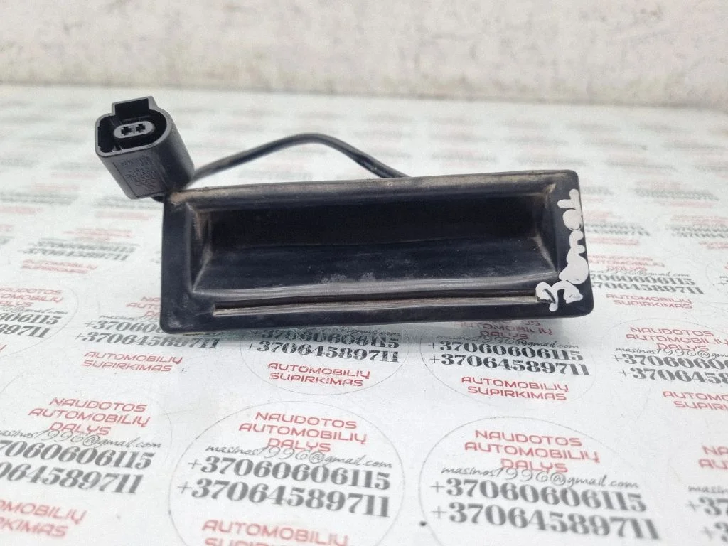 Tailgate/trunk/boot exterior handle – Volkswagen Touareg I (2002-2010)