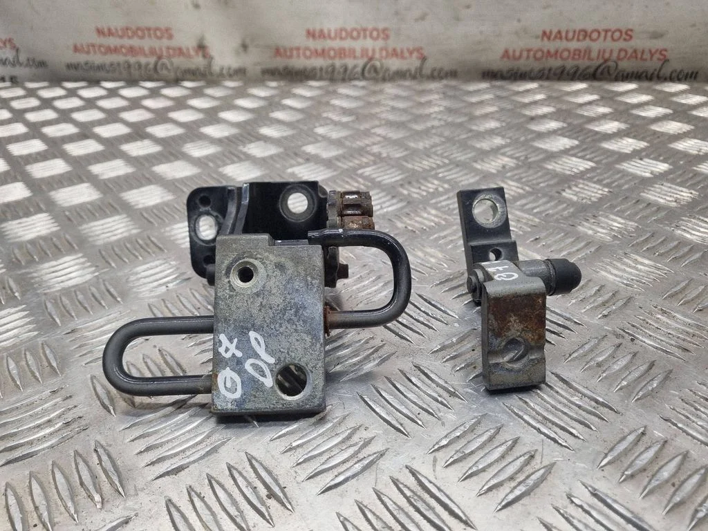 Front door hinges set – Audi Q7 4L (2005-2015)