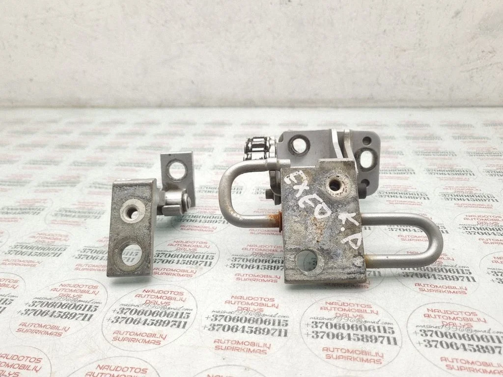 Front door hinges set – Seat Exeo (3R) (2008-2013)