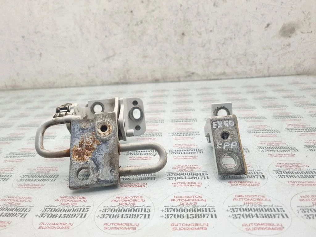 Front door hinges set – Seat Exeo (3R) (2008-2013)