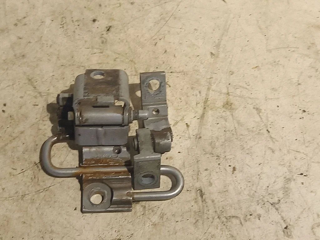 Front door hinges set – Audi A6 S6 C5 4B (1997-2005)