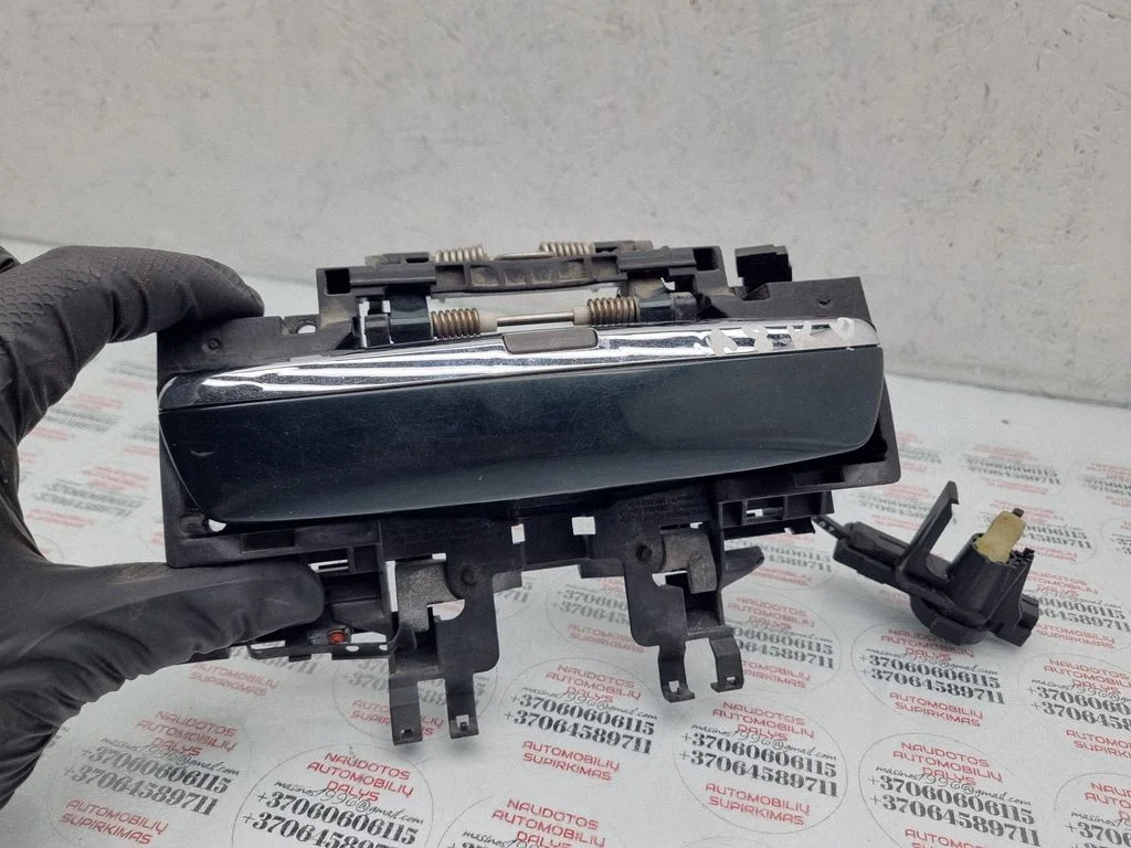 Front door exterior handle – Audi A8 S8 D3 4E (2002-2009)
