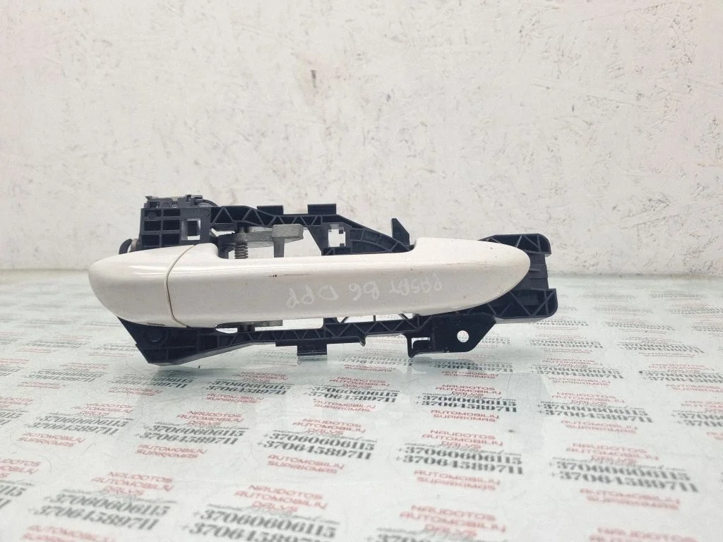 Front door exterior handle – Volkswagen Passat CC (2008-2016)