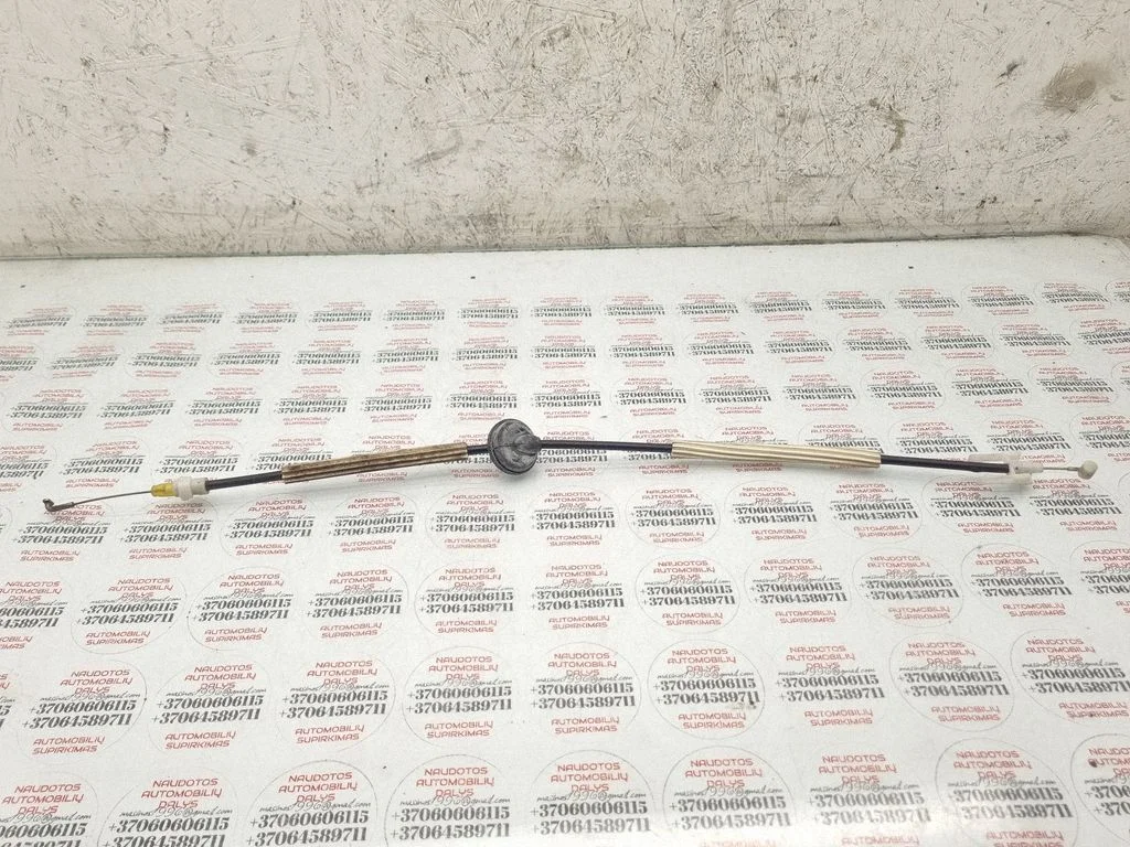 Front door cable line 7L6837085