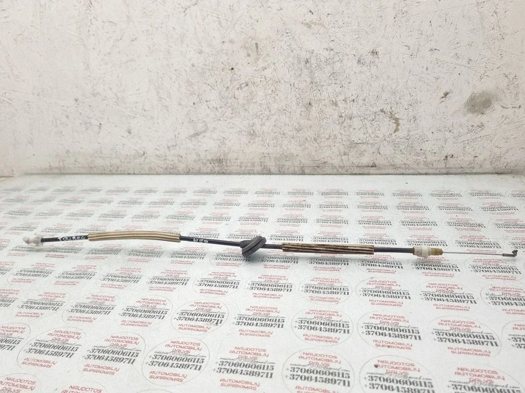 Front door cable line 7L6837085