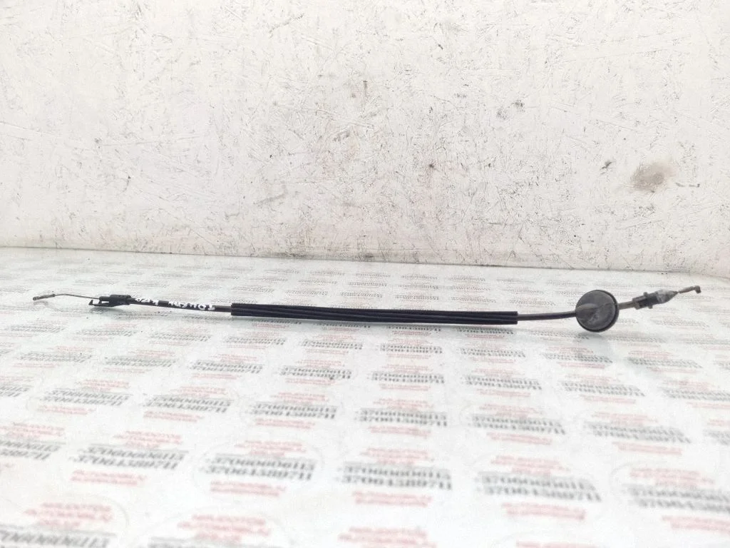 Front door cable line – Volkswagen Touran I (2003-2010)