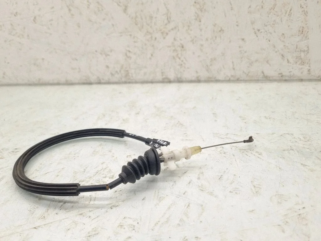 Front door cable line – Volkswagen Passat B6 (2005-2010)