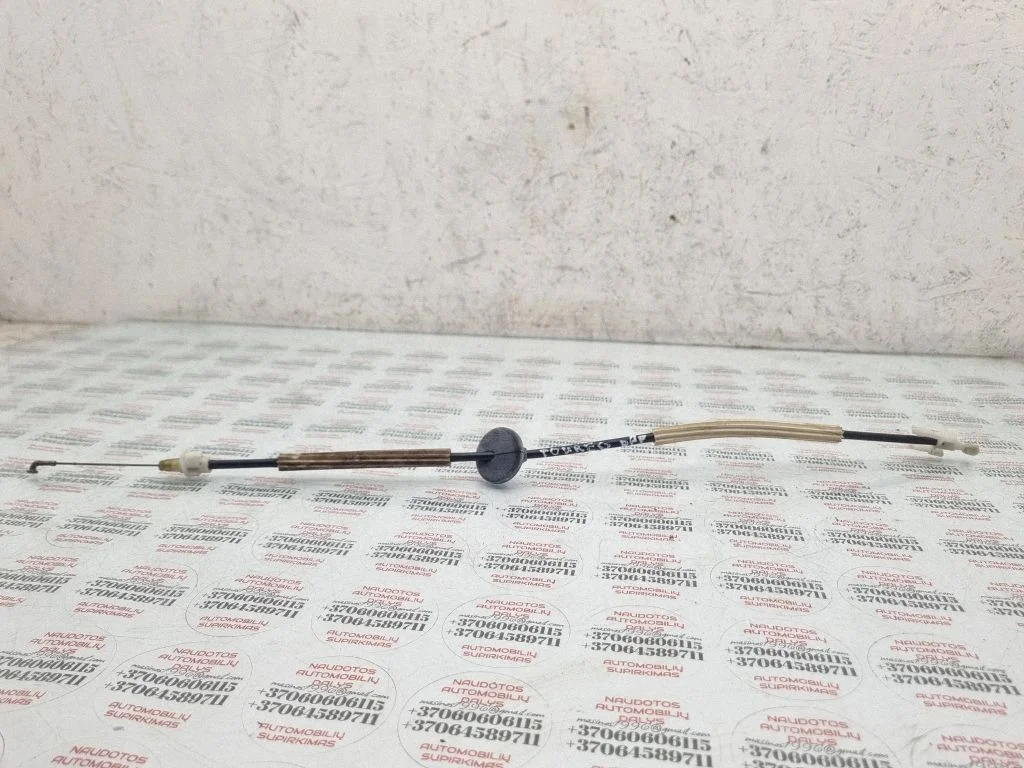 Front door cable line – Volkswagen Touareg I (2002-2010)