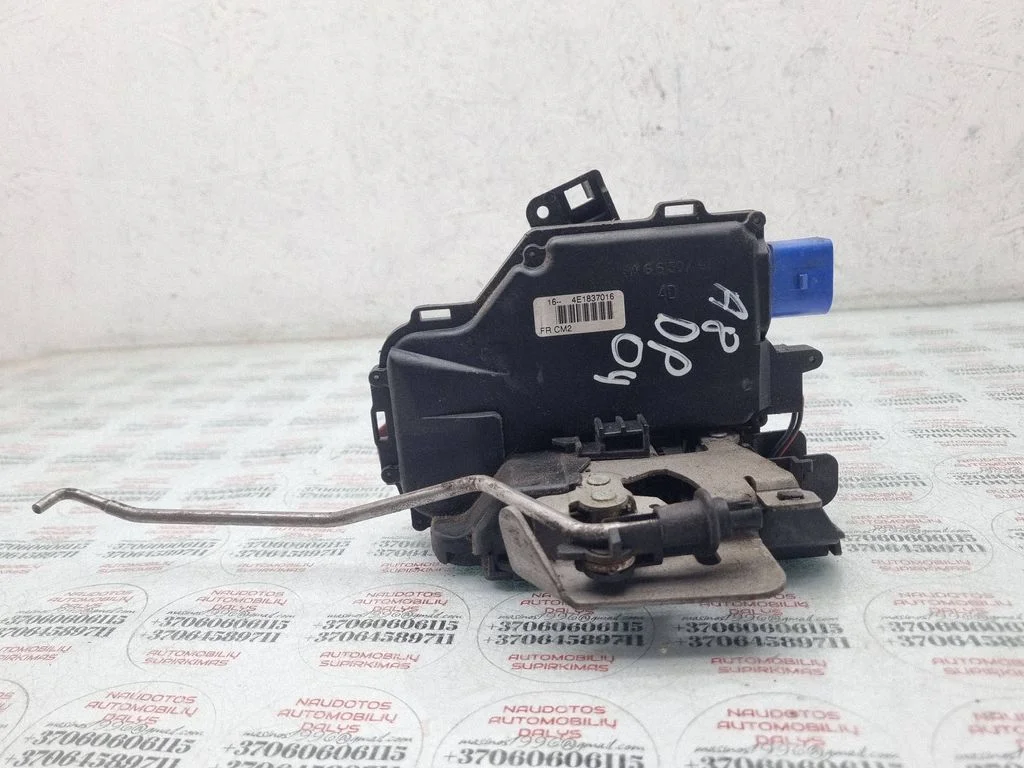 Front door lock – Audi A8 S8 D3 4E (2002-2009)
