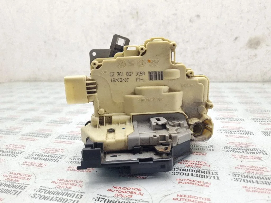 Front door lock 3C1837015A