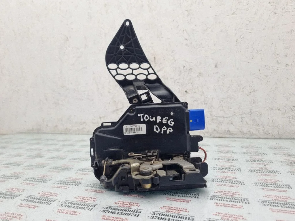 Esiukse lukk – Volkswagen Touareg I (2002-2010)