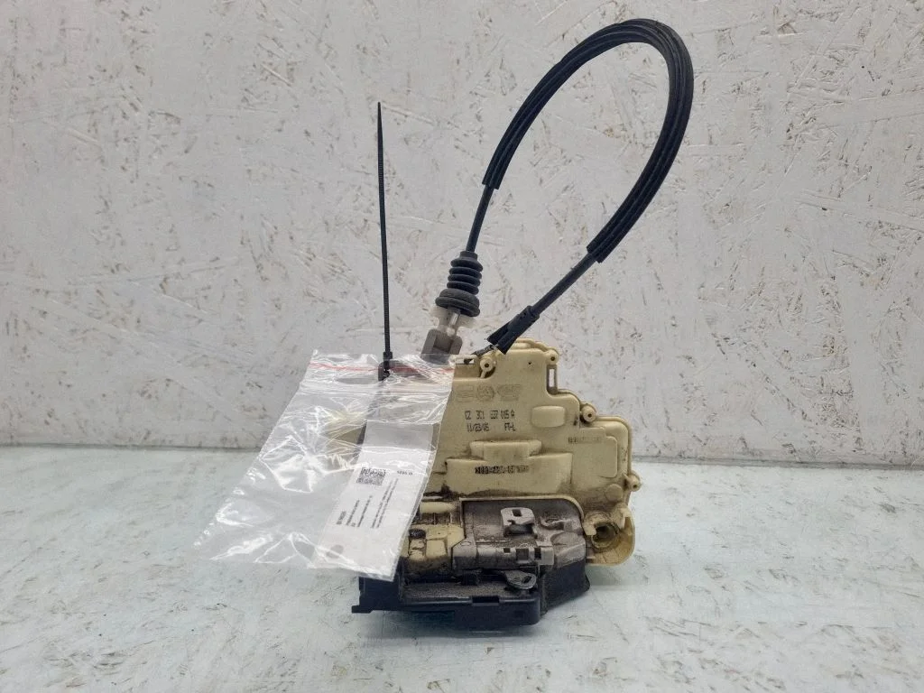 Front door lock 3C1837015A