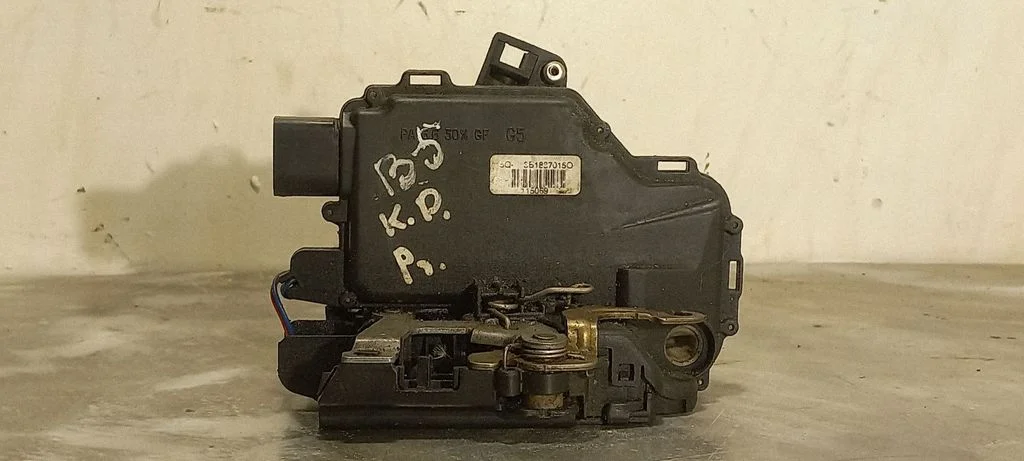 Front door lock 3B1837015Q
