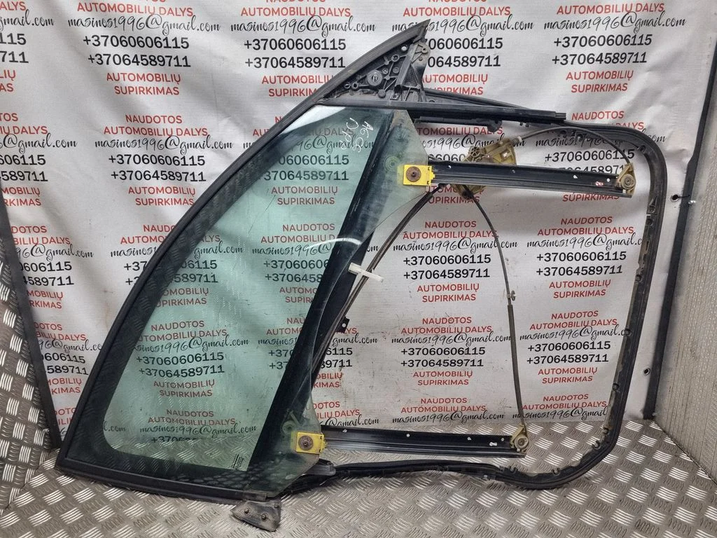 Priekšējā el. loga pacēlāja mehānisms bez motoriņa 4F0837630