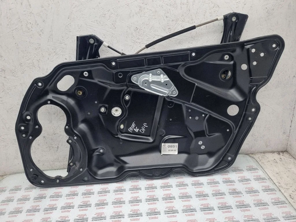 Front window lifting mechanism without motor 3C1837756K