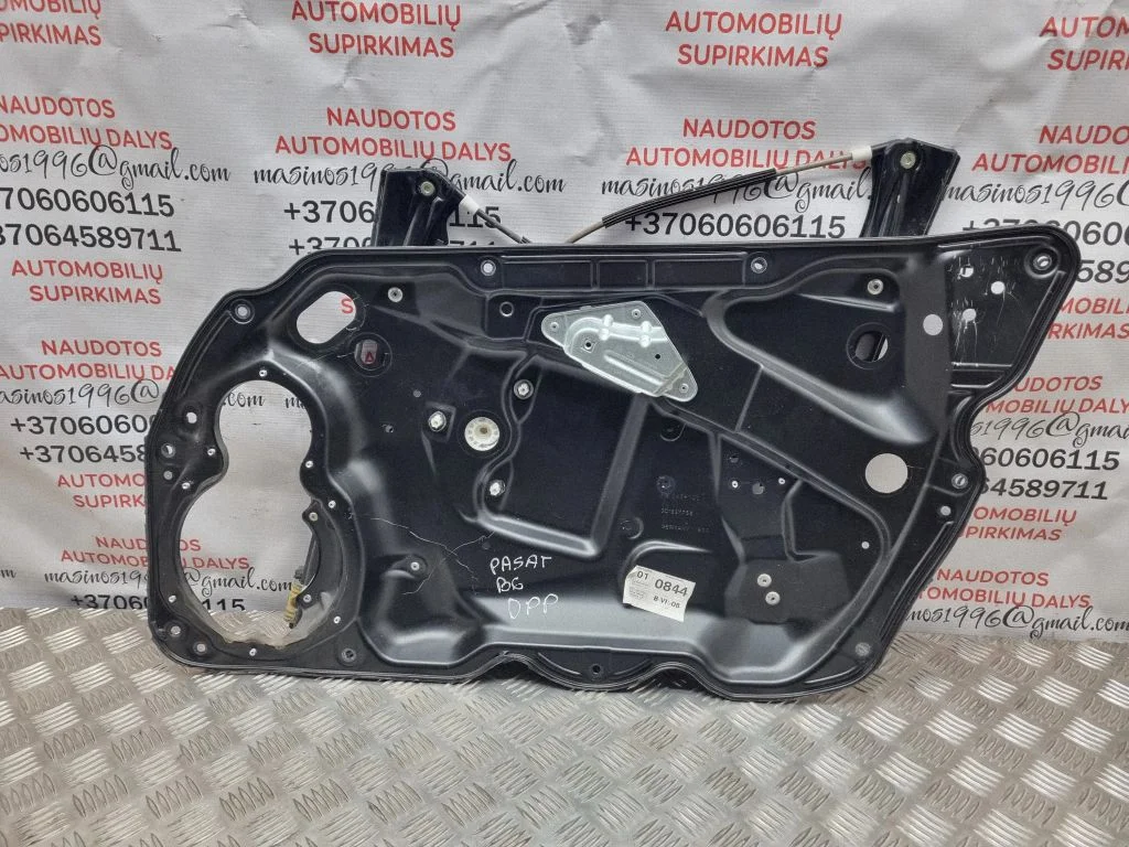 Front window lifting mechanism without motor 3C1837756K
