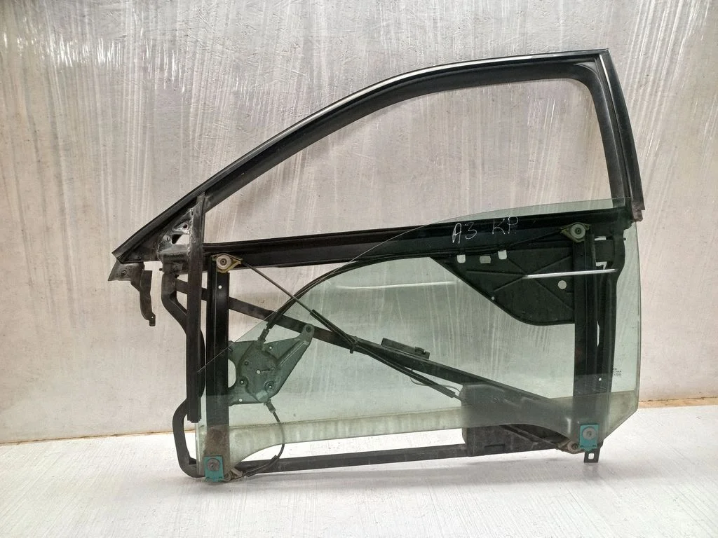 Front window lifting mechanism without motor – Audi A3 S3 8L (1996-2003)