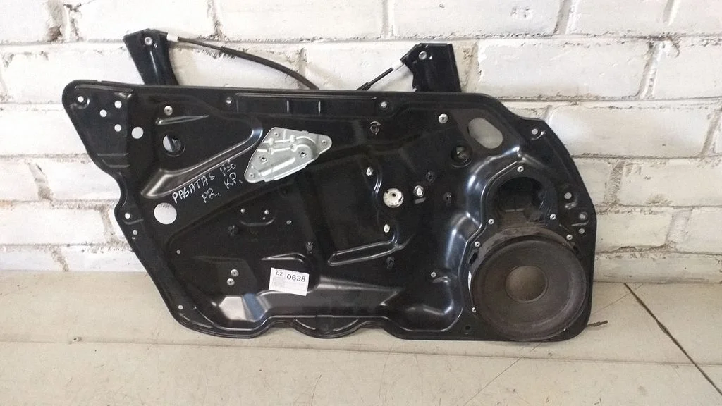 Front window lifting mechanism without motor 3C1837744F