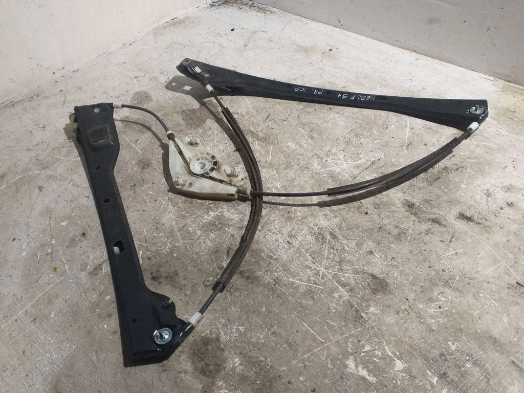 Front window lifting mechanism without motor – front left