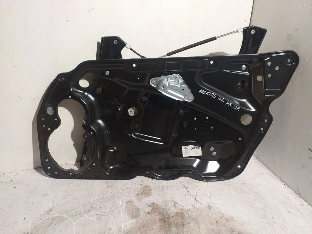 Front window lifting mechanism without motor – Volkswagen Passat B6 (2005-2010)