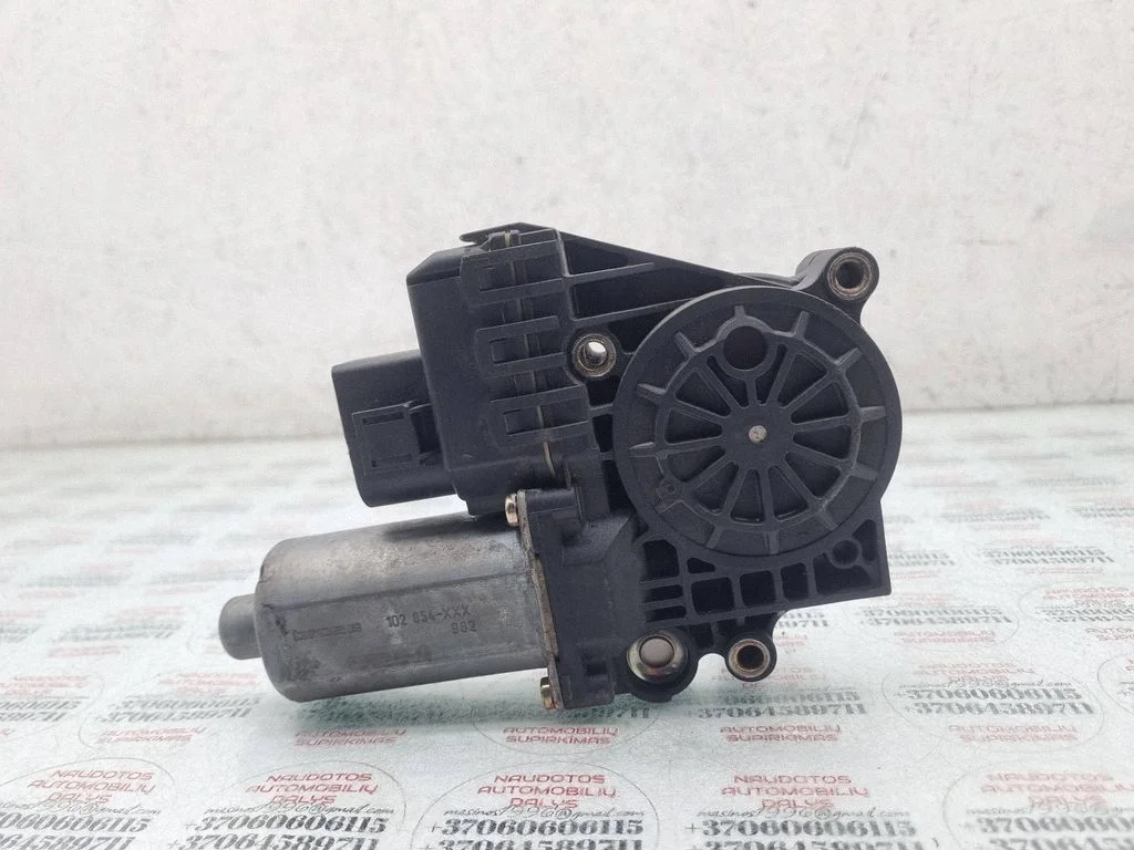 Front door window regulator motor 0130821774