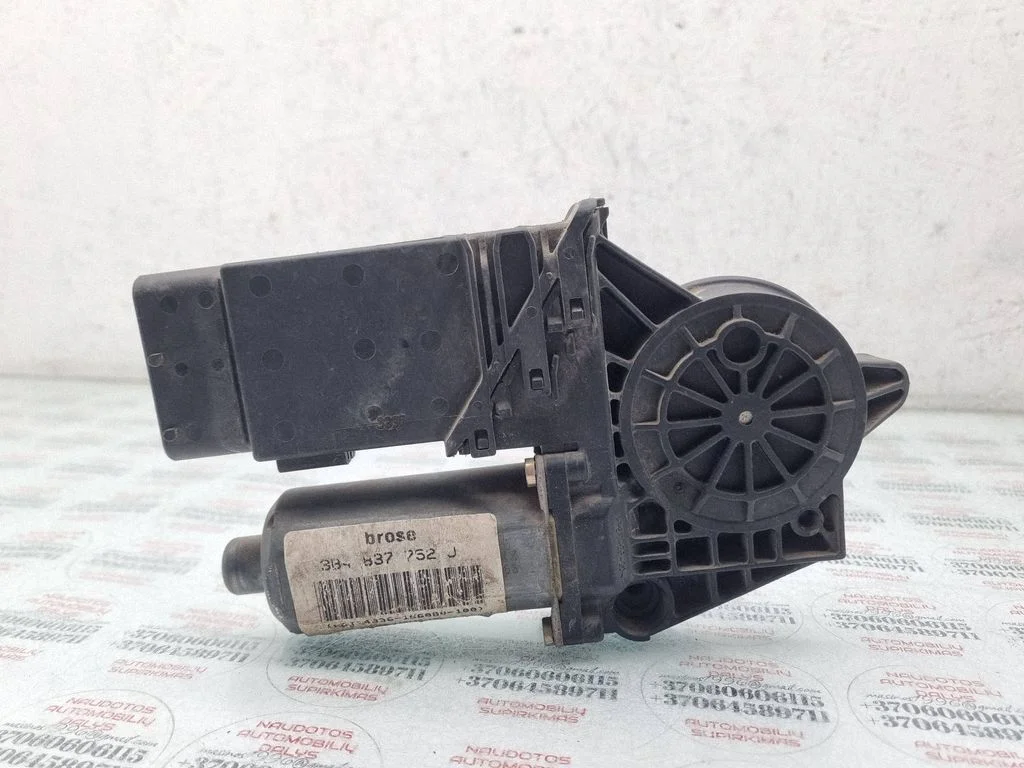Front door window regulator motor 3B4837752J