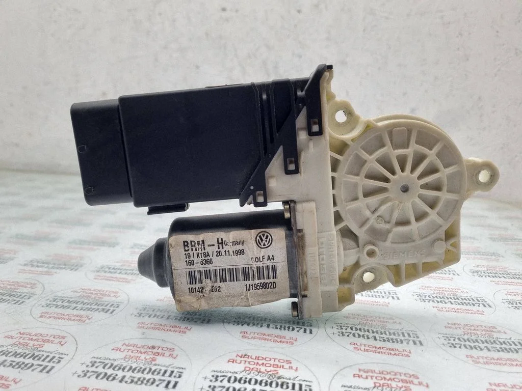 Front door window regulator motor 1J1959802D